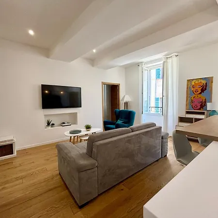 Apartment Grand F2 Cosy En Plein Centre Historique *
