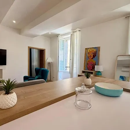 Apartment Grand F2 Cosy En Plein Centre Historique *